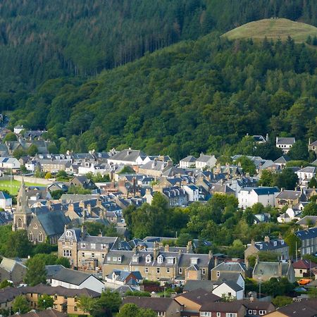 Traquair Arms Hotel Innerleithen Bagian luar foto