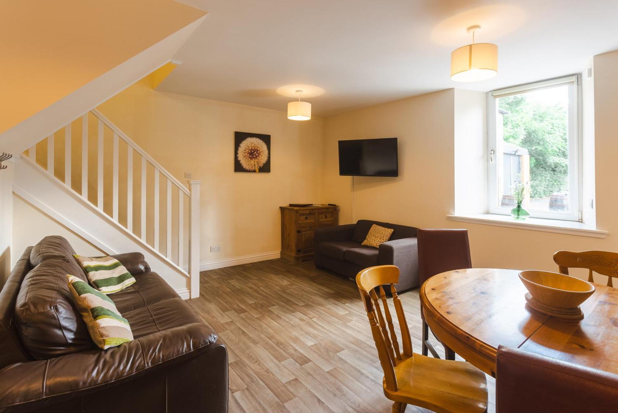 Traquair Arms Hotel Innerleithen Bagian luar foto